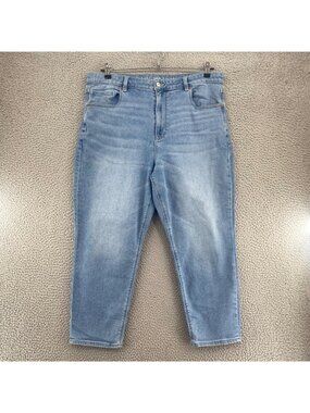 American Eagle Jeans Womens 18 Short Plus Blue Light Wash Denim Mom Fit Stretch